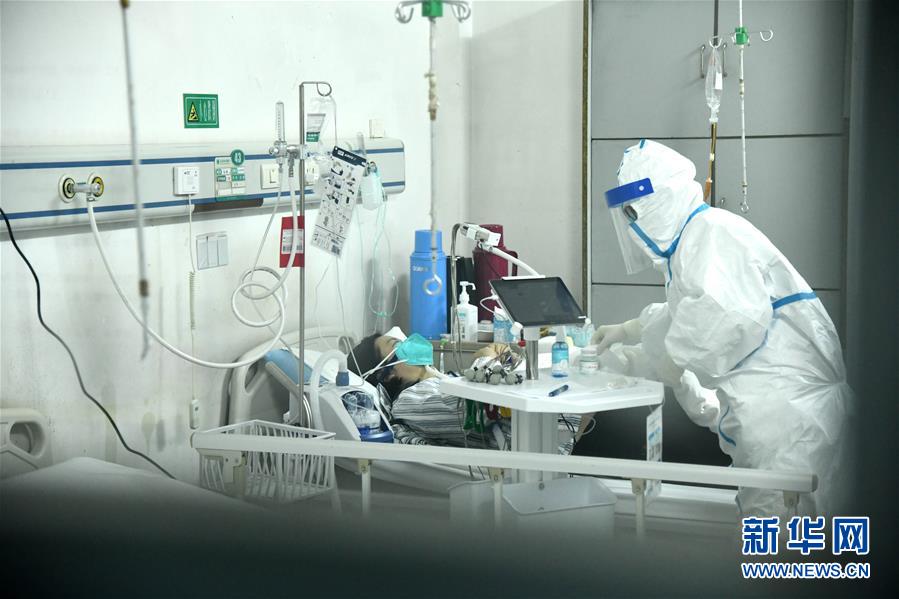 (在習(xí)近平新時(shí)代中國特色社會主義思想指引下——新時(shí)代新作為新篇章·習(xí)近平總書記關(guān)切事·圖文互動)(2)高擎利劍驅(qū)疫魔——科研攻關(guān)助力湖北戰(zhàn)“疫”記