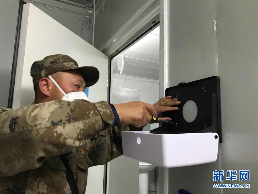 (新華全媒頭條·圖文互動(dòng))(10)武漢24小時(shí)